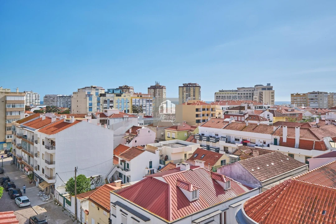 Apartamento T2 para Venda em Costa da Caparica Foto 18