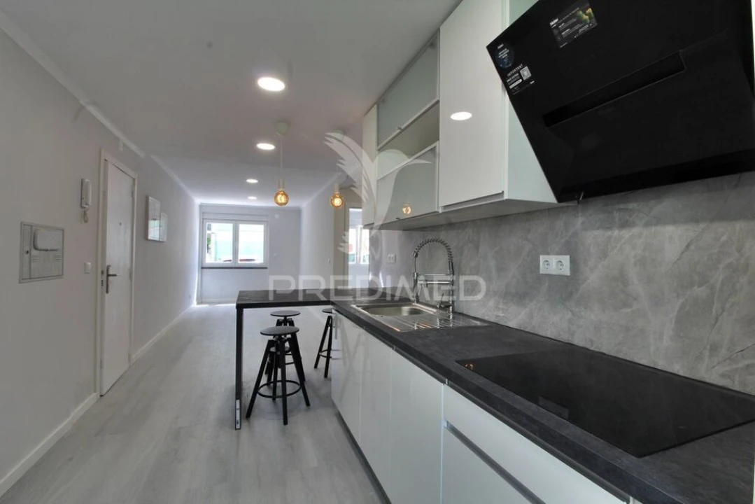 Apartamento T2 para Venda em Benfica Foto 18