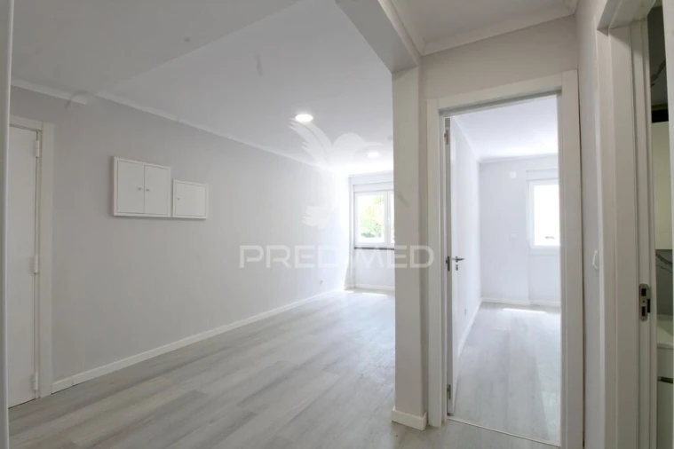 Apartamento T2 para Venda em Benfica Foto 15