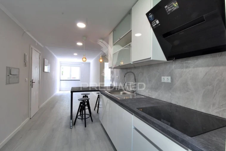 Apartamento T2 para Venda em Benfica Foto 20