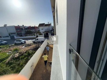 Moradia T4 para Venda em Fernao Ferro