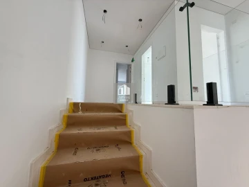 Moradia T4 para Venda em Fernao Ferro