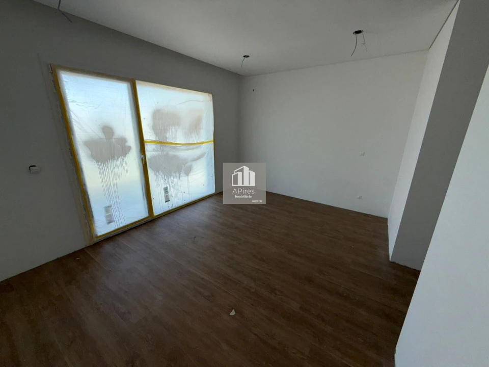 Moradia T4 para Venda em Fernao Ferro Foto 34