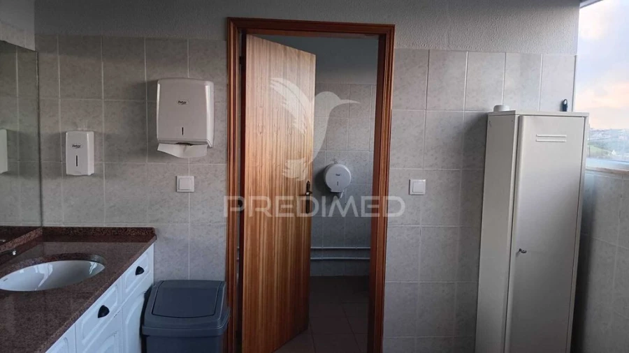 Armazém para Arrendamento em Almargem do Bispo, Pêro Pinheiro e Montelavar Foto 13