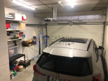 Moradia T4 para Venda em Lordelo do Ouro e Massarelos