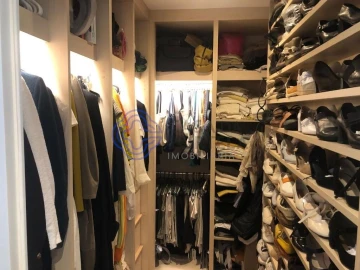 Moradia T4 para Venda em Lordelo do Ouro e Massarelos