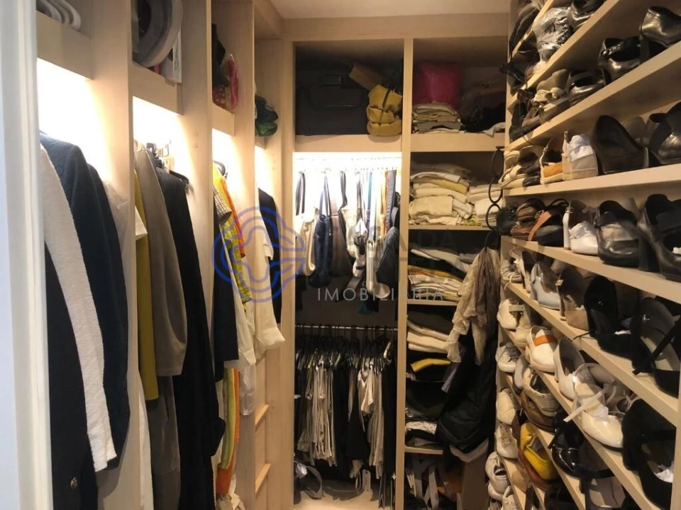 Moradia T4 para Venda em Lordelo do Ouro e Massarelos Foto 9