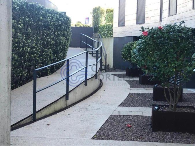 Moradia T4 para Venda em Lordelo do Ouro e Massarelos Foto 15