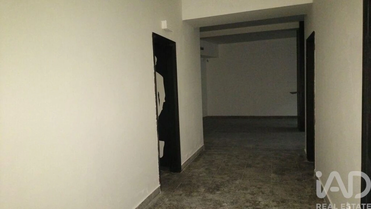 Loja para Venda em Gondomar (São Cosme), Valbom e Jovim Foto 26