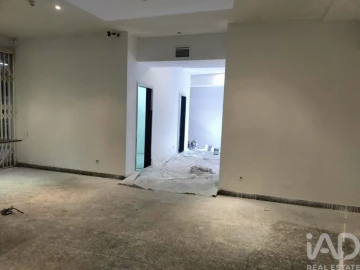 Loja para Venda em Gondomar (São Cosme), Valbom e Jovim