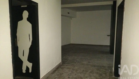 Loja para Venda em Gondomar (São Cosme), Valbom e Jovim