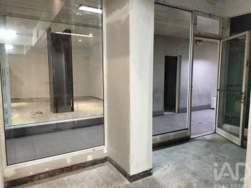 Loja para Venda em Gondomar (São Cosme), Valbom e Jovim