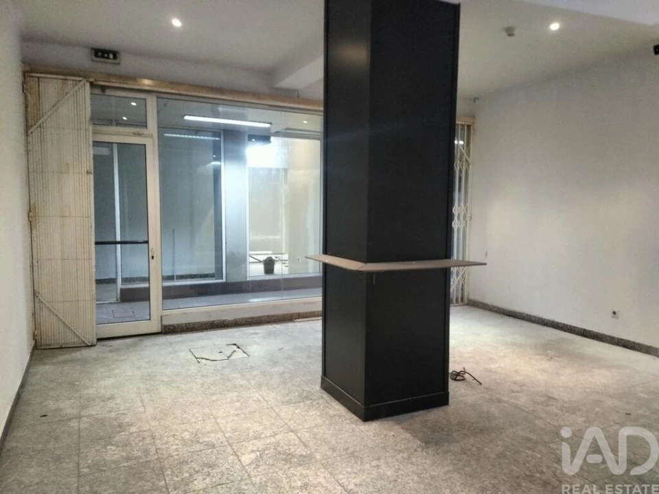 Loja para Venda em Gondomar (São Cosme), Valbom e Jovim Foto 7