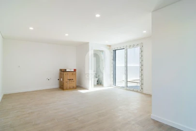 Moradia T3 para Venda em Fernao Ferro