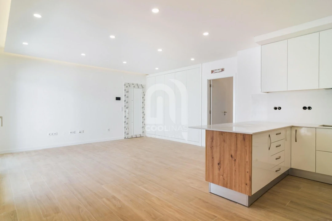 Moradia T3 para Venda em Fernao Ferro Foto 4