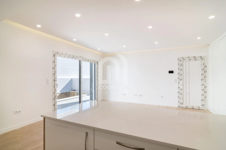 Moradia T3 para Venda em Fernao Ferro Foto 2