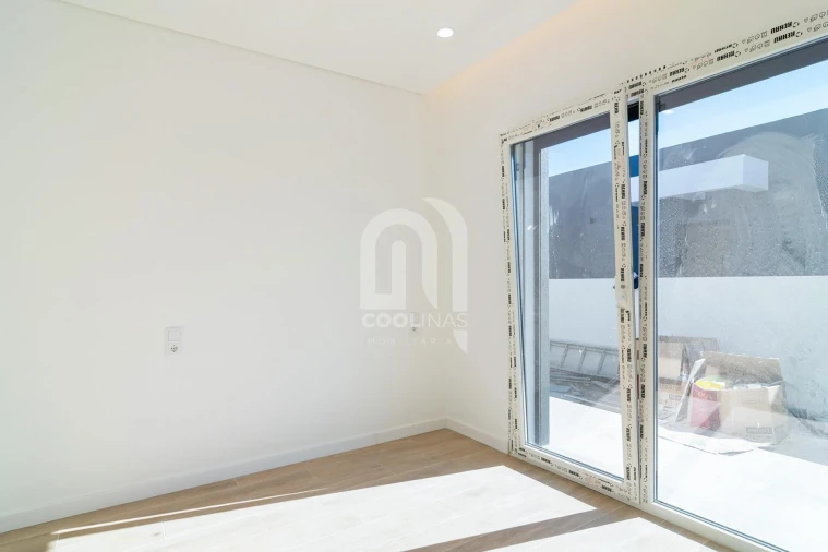 Moradia T3 para Venda em Fernao Ferro Foto 12