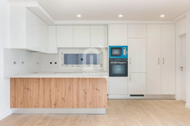 Moradia T3 para Venda em Fernao Ferro Foto 3