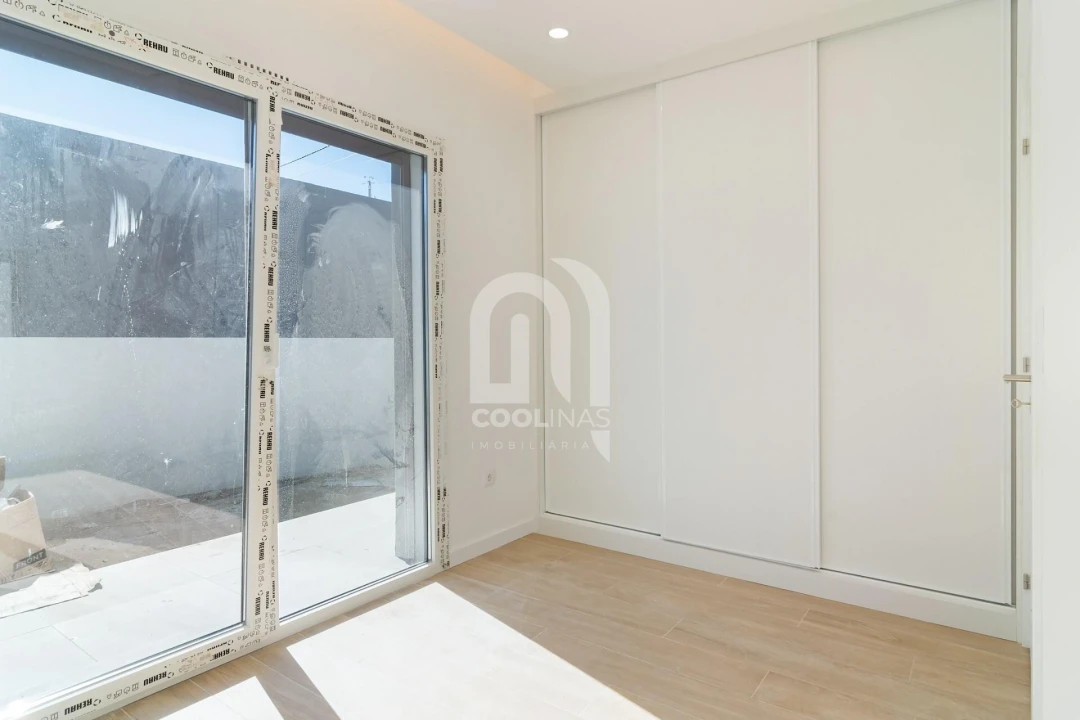 Moradia T3 para Venda em Fernao Ferro Foto 14