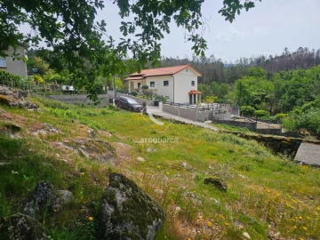 Terreno para Venda em Britelo