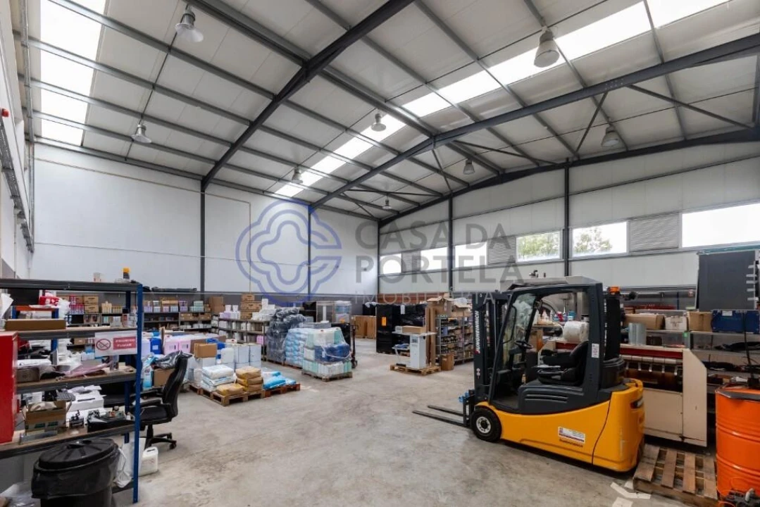 Armazém para Venda em Ermesinde Foto 4