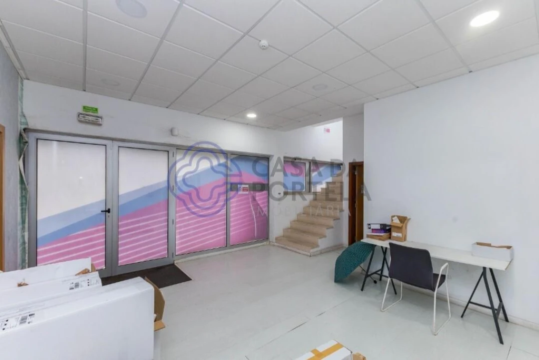 Armazém para Venda em Ermesinde Foto 7