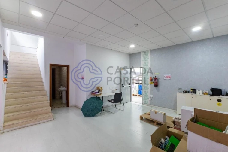 Armazém para Venda em Ermesinde Foto 6