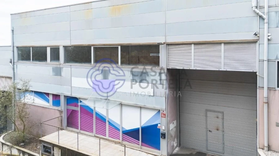 Armazém para Venda em Ermesinde Foto 2