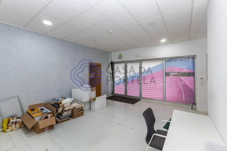 Armazém para Venda em Ermesinde Foto 9