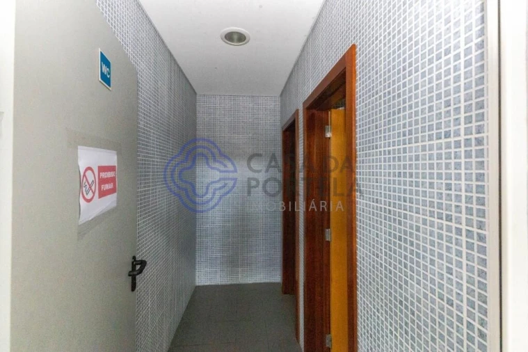 Armazém para Venda em Ermesinde Foto 12