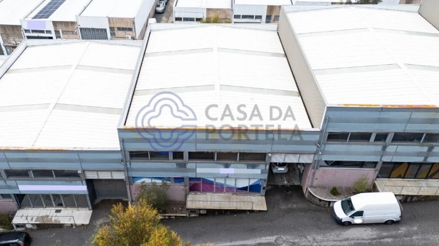 Armazém para Venda em Ermesinde