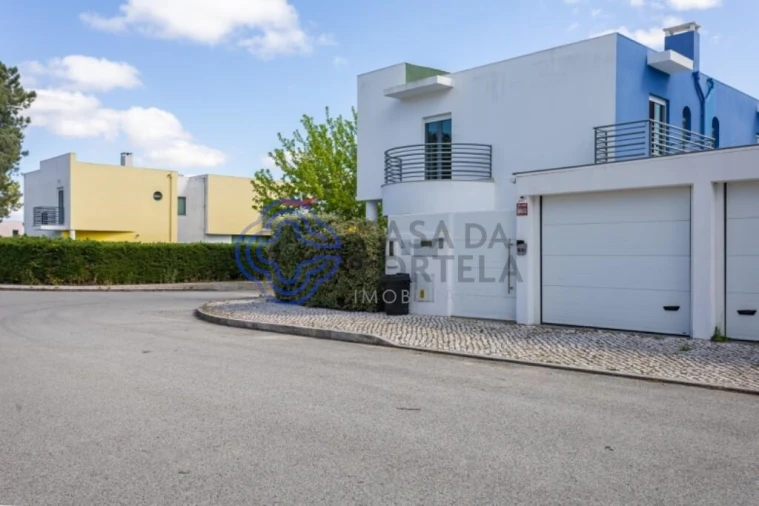 Moradia T3 para Venda em Quinta do Anjo Foto 17