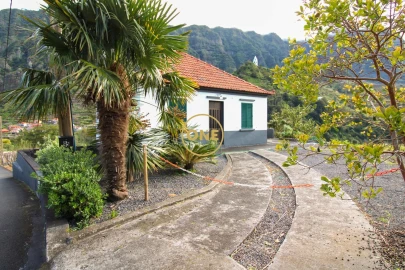 Moradia T4 para Venda em São Vicente