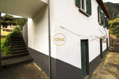 Moradia T4 para Venda em São Vicente