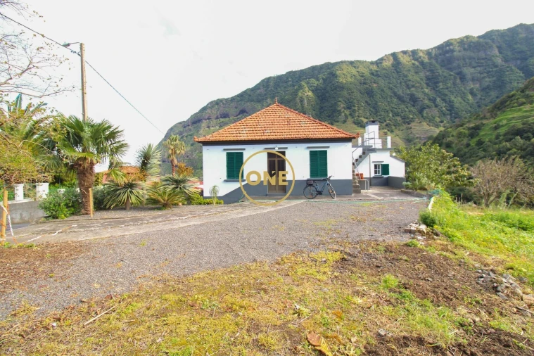 Moradia T4 para Venda em São Vicente Foto 25