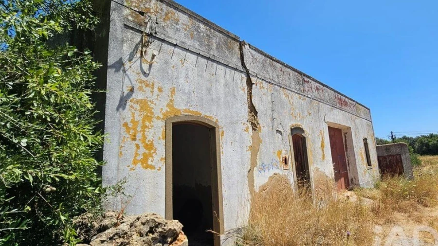 Prédio para Venda em Loule (São Clemente)