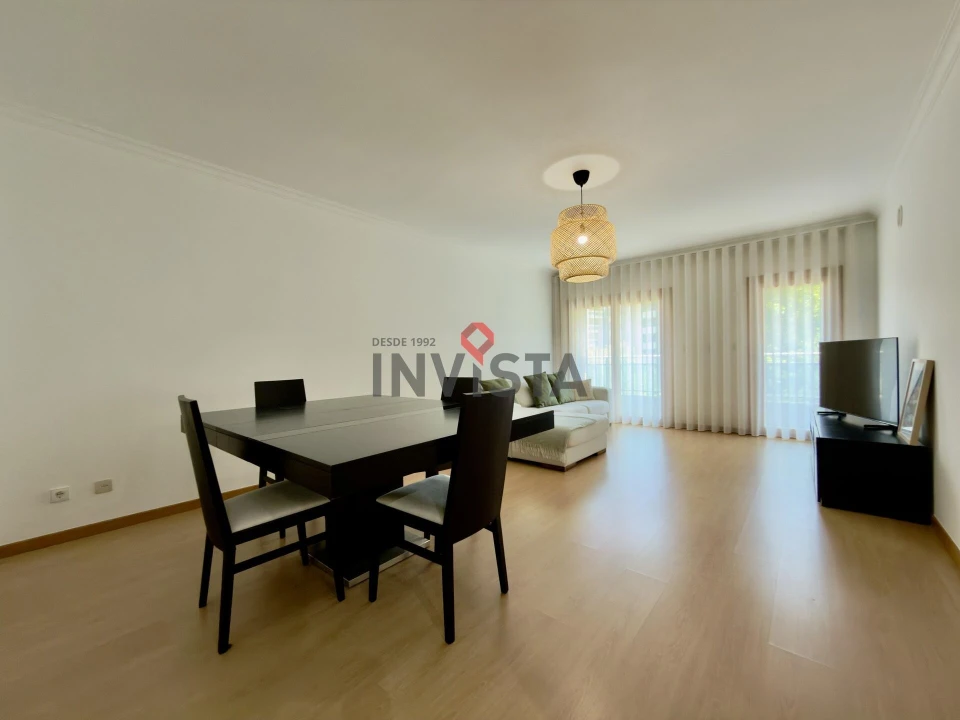 Apartamento T3 para Venda em Alverca do Ribatejo e Sobralinho Foto 1