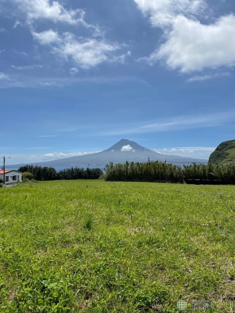 Terreno para Venda em Praia do Almoxarife