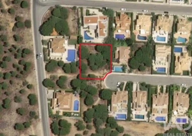 Terreno para Venda em Almancil