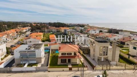 Moradia T4 para Venda em Apúlia e Fão