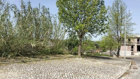 Terreno para Venda em Leiria, Pousos, Barreira e Cortes