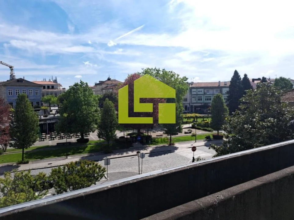 Apartamento T3 para Venda em Fafe Foto 1