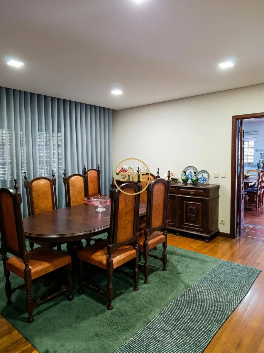 Moradia T5 para Venda em Nogueira, Fraião e Lamaçães Foto 4