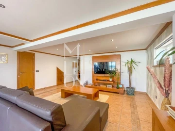 Moradia T3 para Venda em Albufeira e Olhos de Água