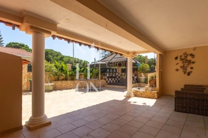 Moradia T3 para Venda em Albufeira e Olhos de Água