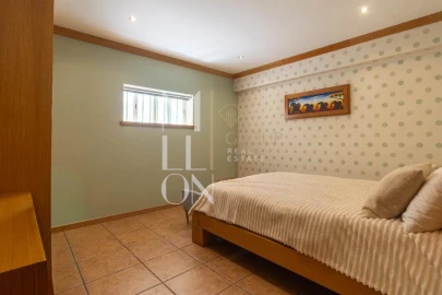Moradia T3 para Venda em Albufeira e Olhos de Água