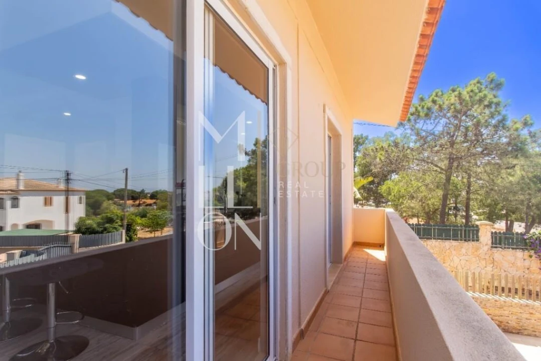 Moradia T3 para Venda em Albufeira e Olhos de Água Foto 16
