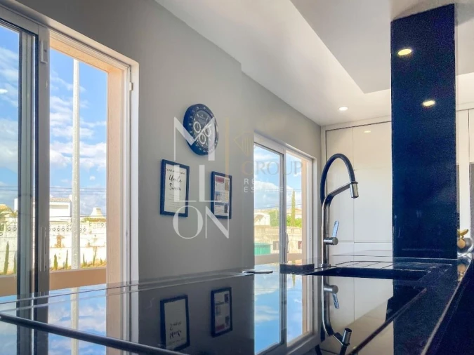 Moradia T3 para Venda em Albufeira e Olhos de Água Foto 12