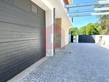 Moradia T4 para Venda em Palmeira