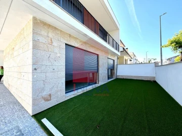 Moradia T4 para Venda em Palmeira